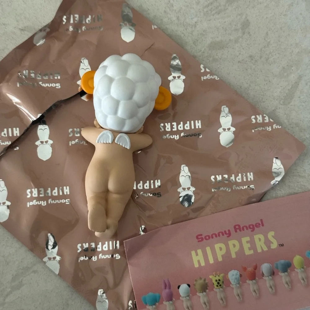 Sonny Angel Hippers Sheep Figure - Picture 5 of 5